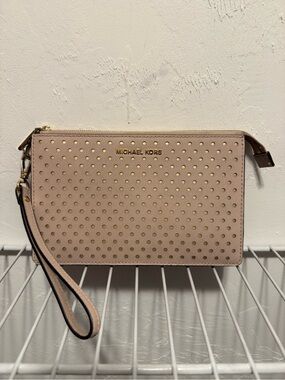 Michael Kors Blush Pink Studded Wristlet Clutch Rose/Gold